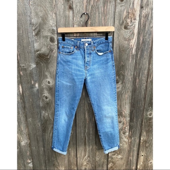 Levi's Denim - Levi’s Premium Wedgie Fit High Rise Jeans Button Fly Medium Wash Size 25